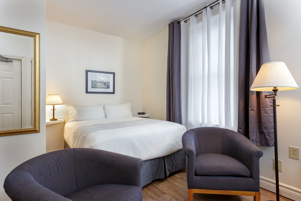 Picton Harbour Inn 외부 사진